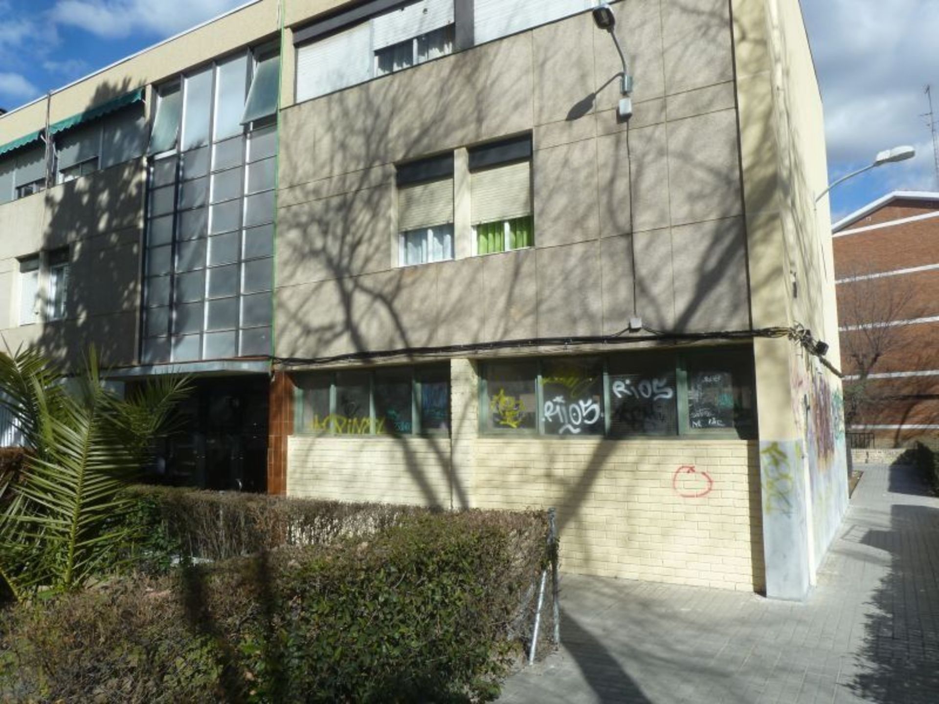 Escalona 76 cambio de uso de local a vivienda
