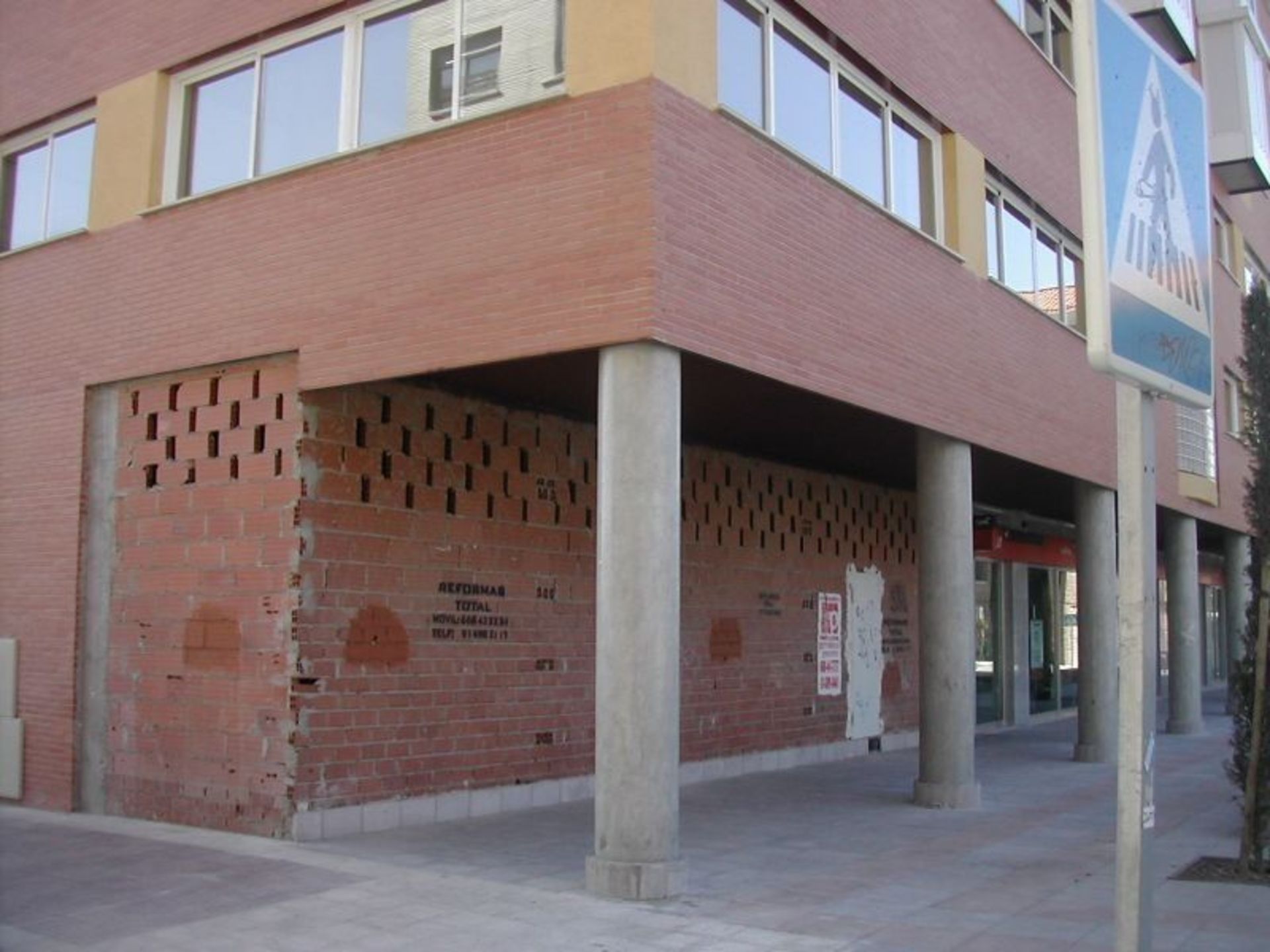 Proyecto de reforma y apertura de tienda de ropa